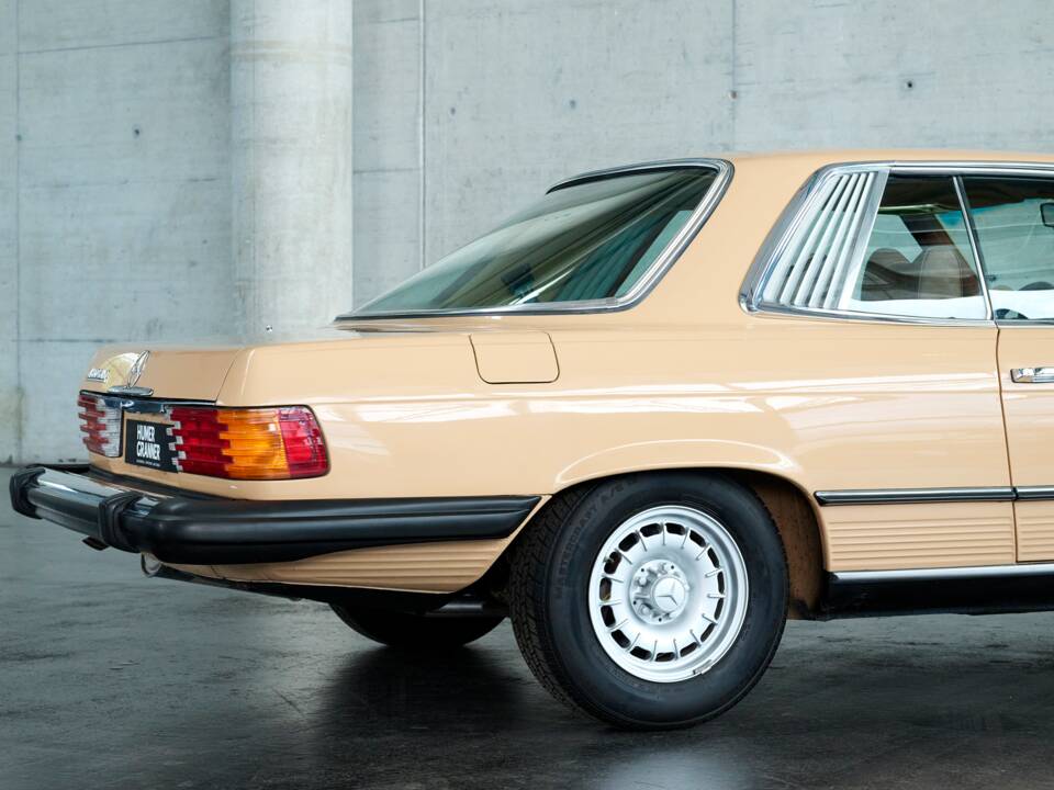 Bild 22/50 von Mercedes-Benz 450 SLC (1977)