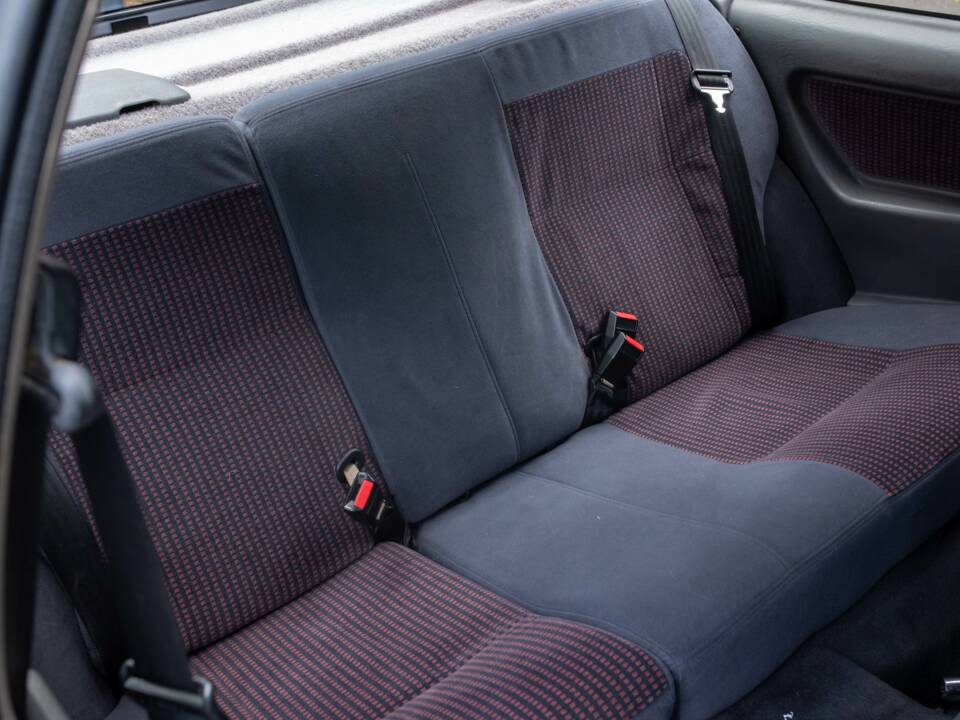 Image 35/50 of Ford Sierra RS Cosworth (1987)