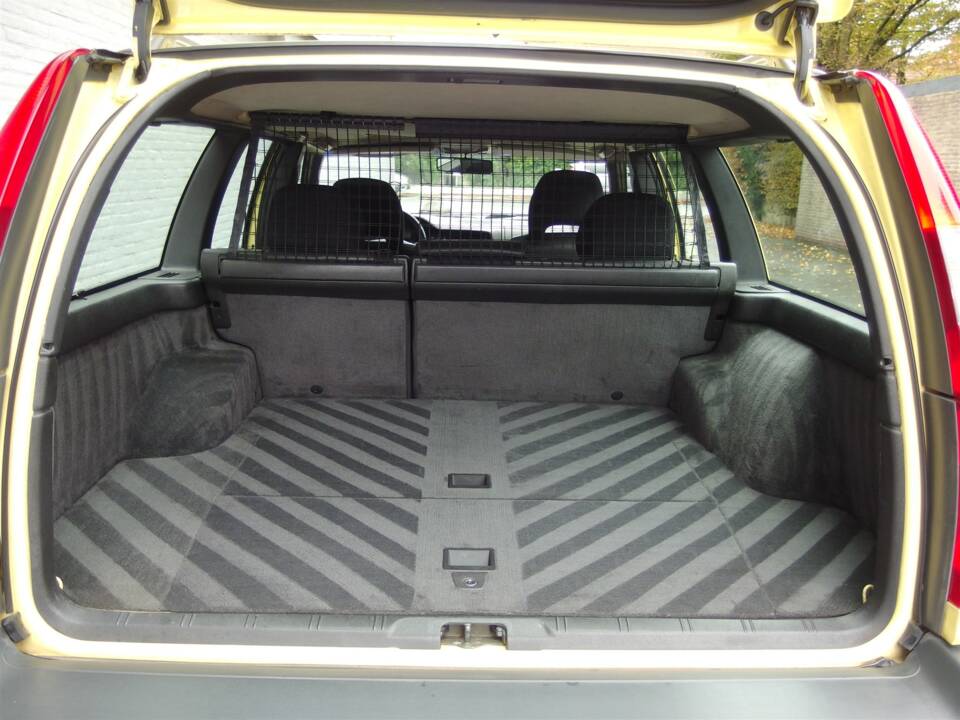 Image 35/50 de Volvo 850 T-5R (1995)
