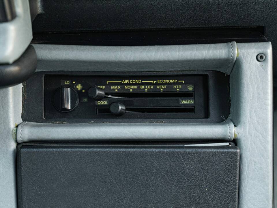 Bild 41/50 von Chevrolet Camaro Z28 (1992)