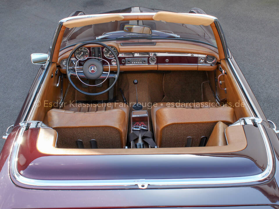 Image 16/33 of Mercedes-Benz 280 SL (1969)