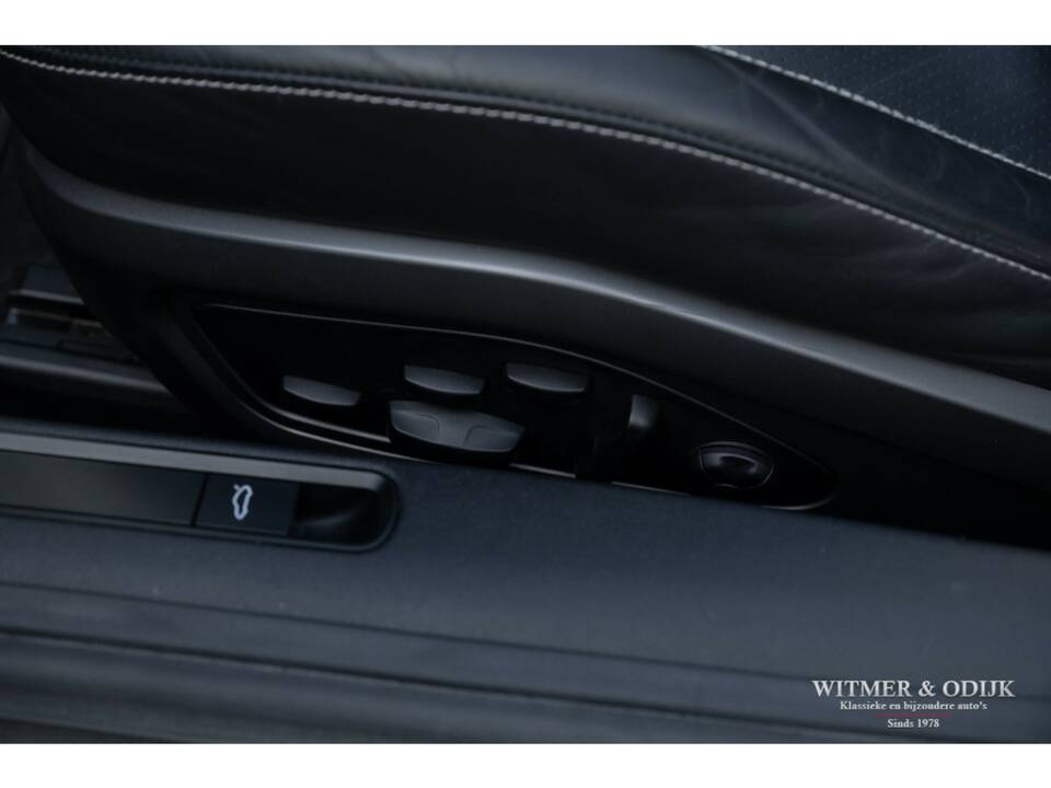 Image 34/39 de Porsche 911 Carrera 4S (2019)