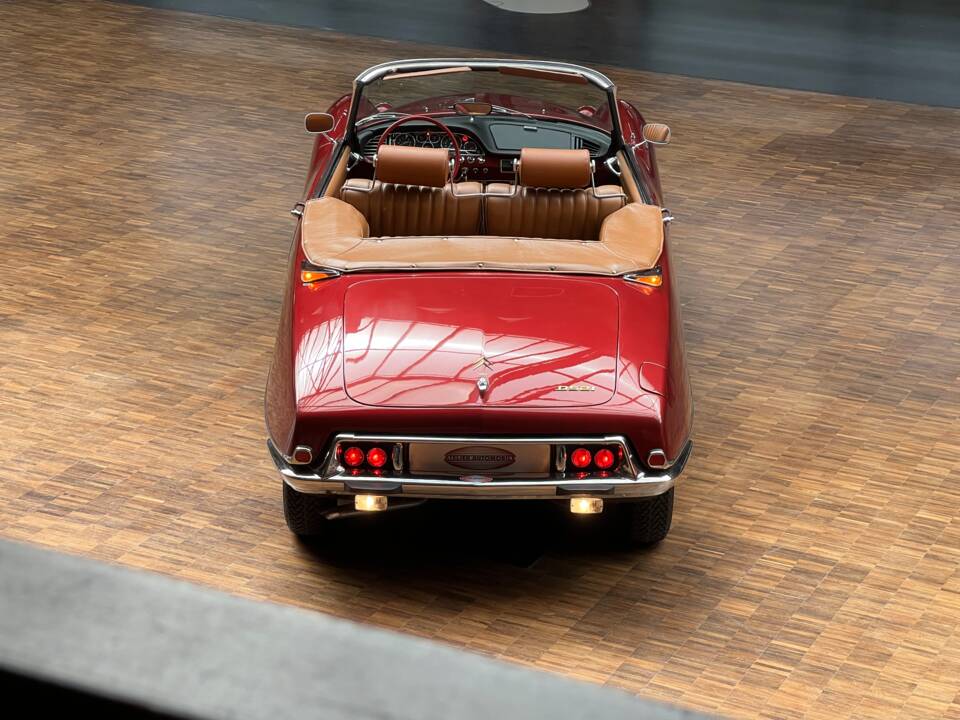 Immagine 14/33 di Citroën DS 19 Usine (1963)
