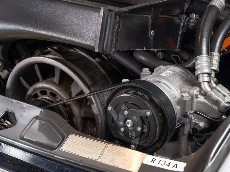 Image 33/33 de Porsche 911 Turbo 3.3 (1991)