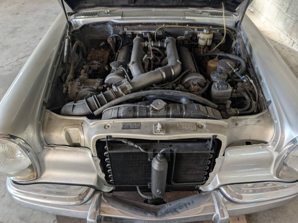 Image 43/46 of Mercedes-Benz 600 (1966)