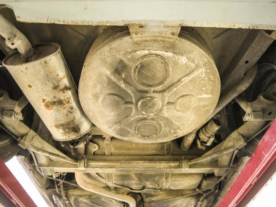 Bild 42/50 von Volkswagen Golf I GTI 1.8 (1983)