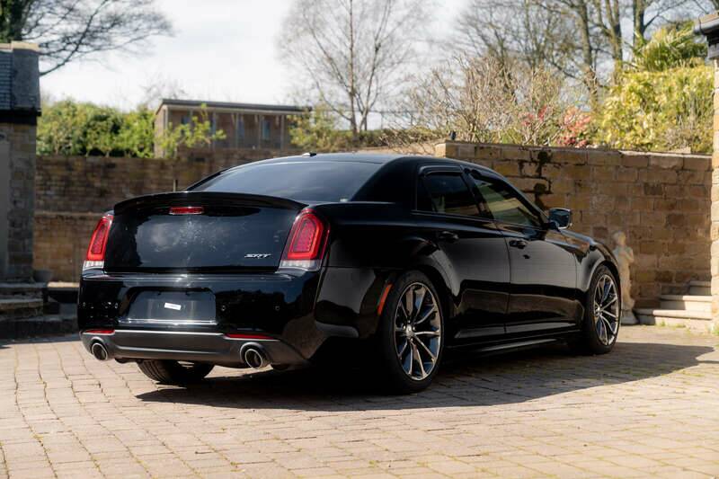 Image 9/50 de Chrysler 300 SRT8 (2017)