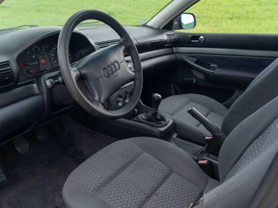 Image 7/40 de Audi A4 1.6 (1995)