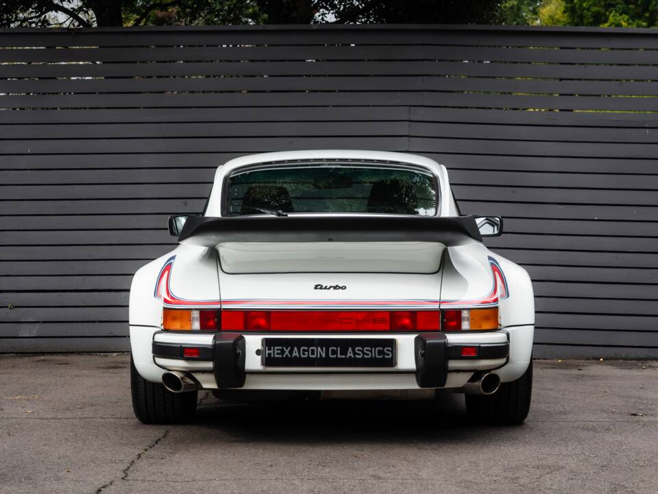 Image 8/50 of Porsche 911 Turbo LE (1989)