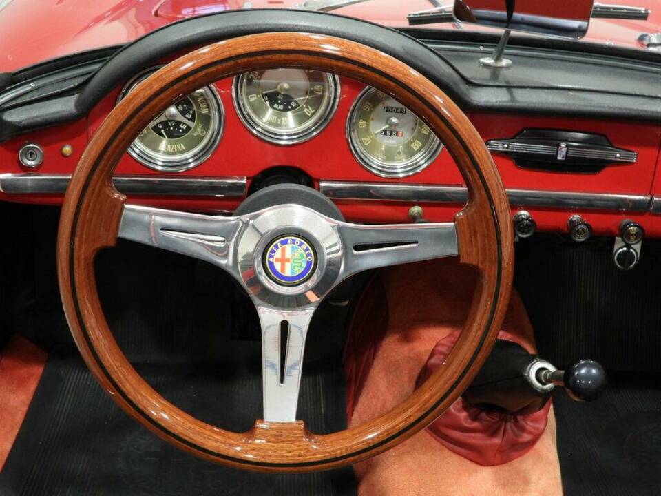 Afbeelding 6/15 van Alfa Romeo Giulietta Spider Veloce (1961)