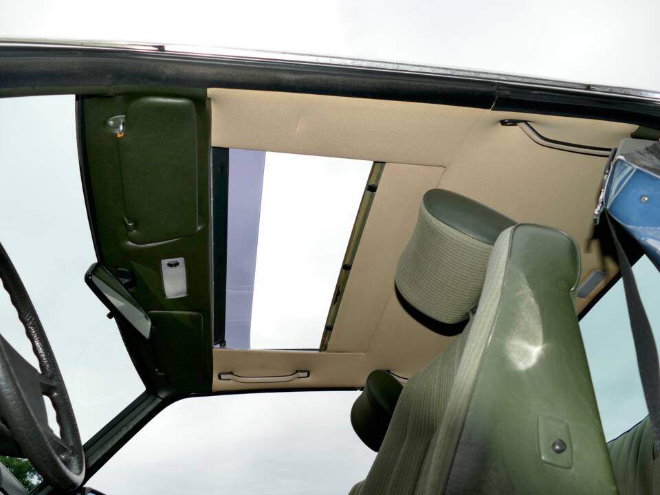 Image 8/22 of Mercedes-Benz 280 CE (1983)