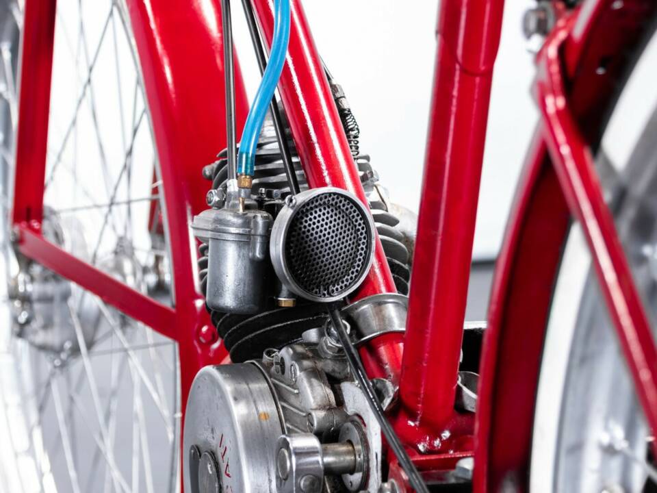 Image 17/46 of Ducati DUMMY (1954)