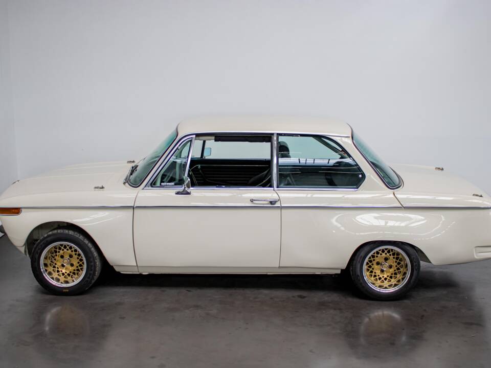 Immagine 15/32 di BMW 2002 tii (1971)