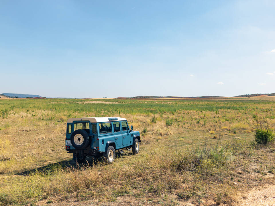 Afbeelding 7/51 van Land Rover Defender 110 (1995)