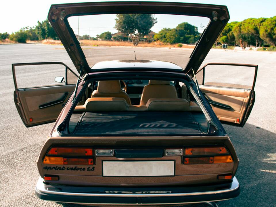 Image 5/8 of Alfa Romeo Alfasud 1.5 Sprint Veloce (1981)