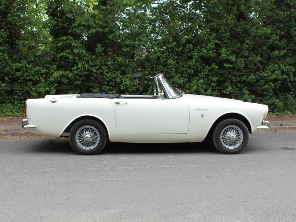 Image 7/23 of Sunbeam Alpine Mk V (1966)