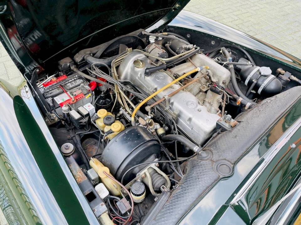 Immagine 24/36 di Mercedes-Benz 280 SL (1970)