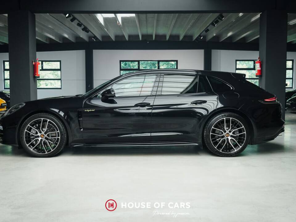 Image 10/25 of Porsche Panamera 4 E-Hybrid (2022)