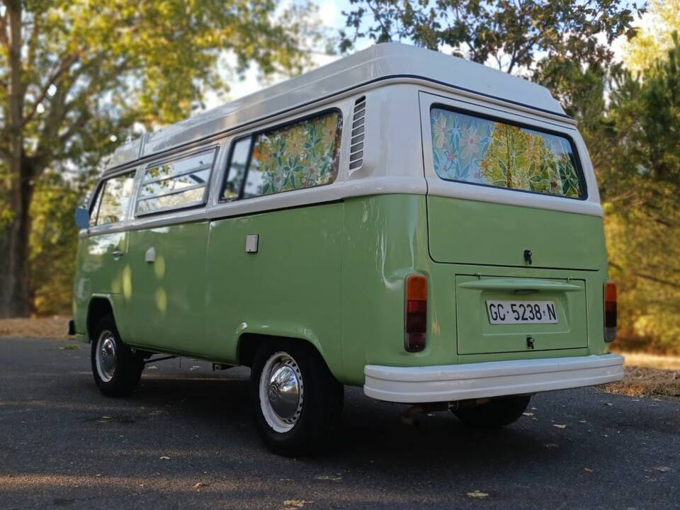 Image 5/8 of Volkswagen T2 Brasil Camper (1979)