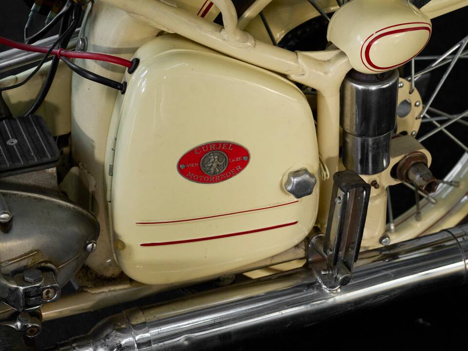 Image 4/18 of Puch 250 TF (1951)