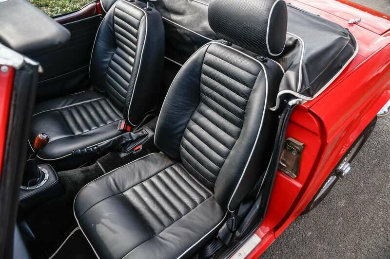 Image 27/30 of Triumph TR 5 PI (1968)