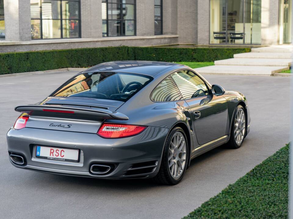 Bild 11/22 von Porsche 911 Turbo S (2012)