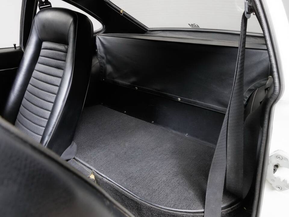 Image 22/34 of Opel GT 1900 (1969)