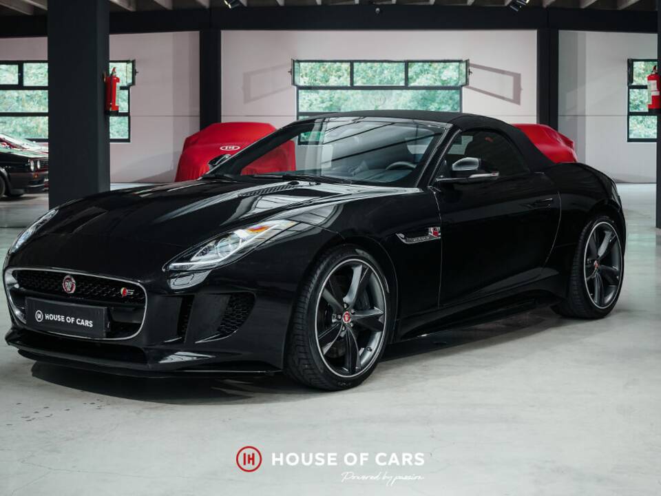 Bild 2/25 von Jaguar F-Type S (2017)