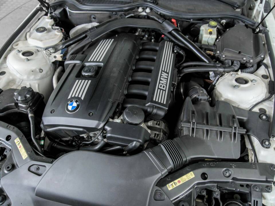 Immagine 38/50 di BMW Z4 sDrive23i (2009)