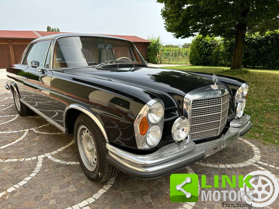 Image 5/8 of Mercedes-Benz 280 SE (1970)