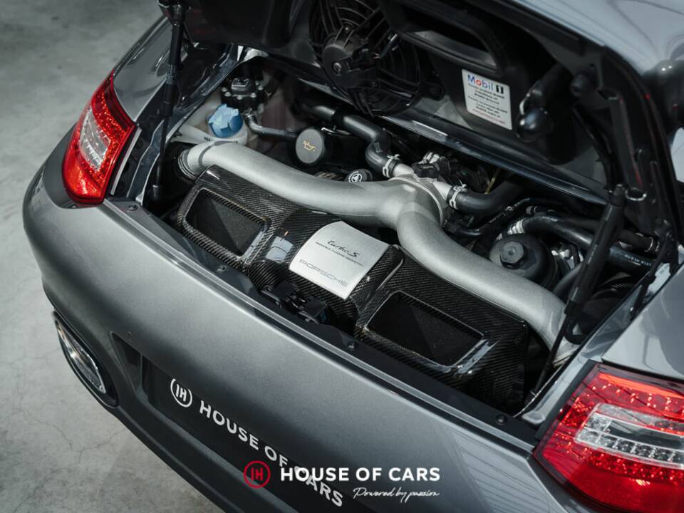 Bild 13/24 von Porsche 911 Turbo S (2011)