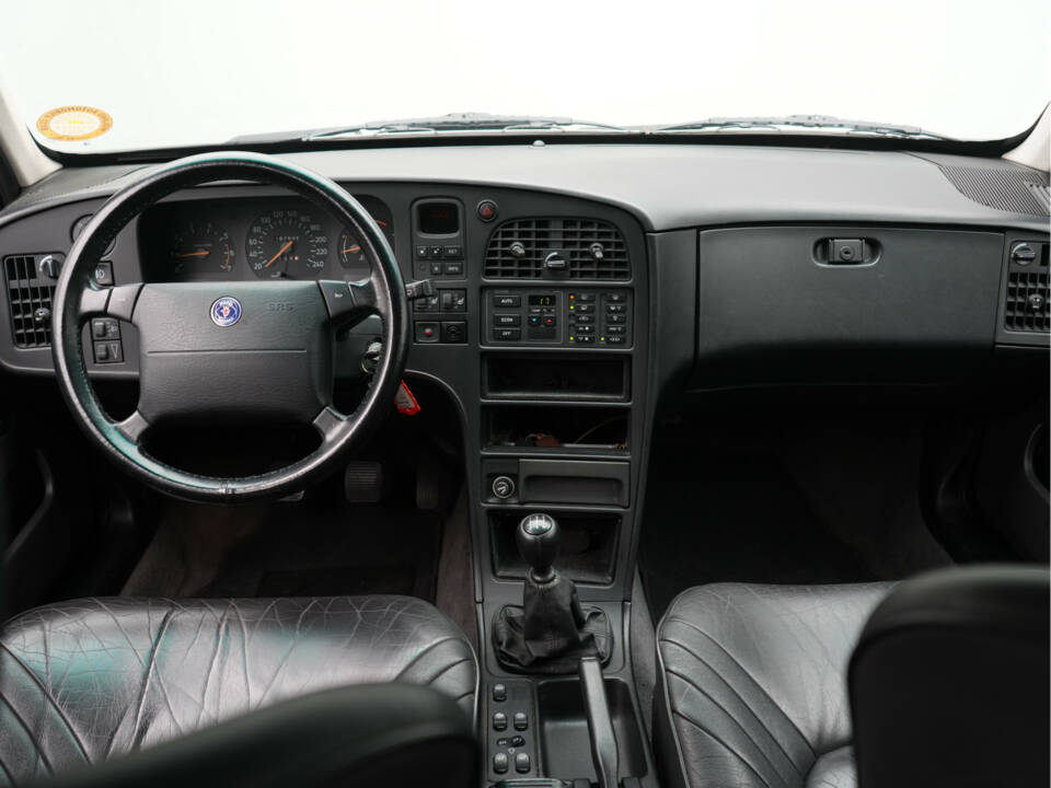 Afbeelding 9/28 van Saab 9000 CS Turbo Aero (1993)