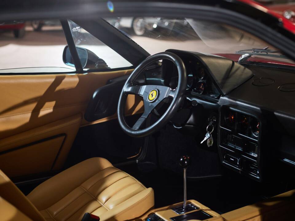 Image 65/79 of Ferrari 328 GTB (1985)