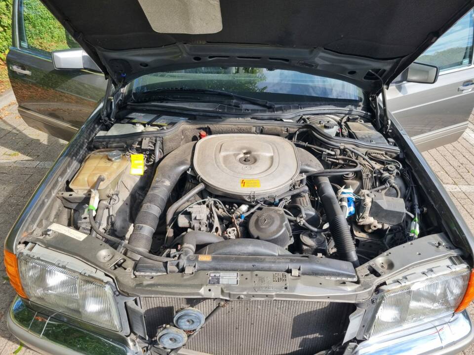 Image 6/12 of Mercedes-Benz 420 SE (1989)