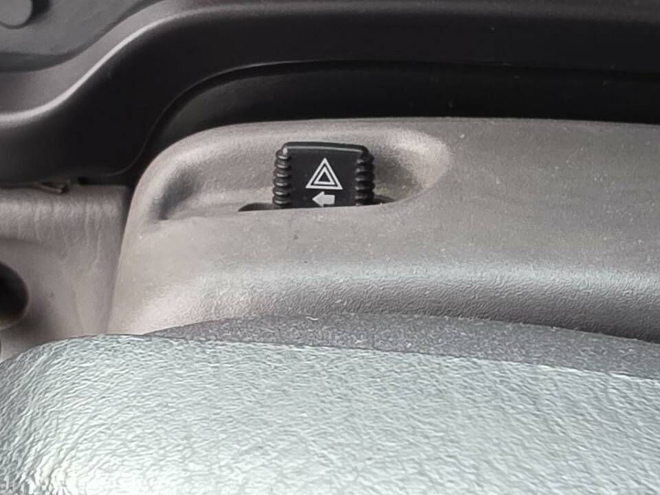 Afbeelding 30/45 van Jeep Wrangler Sport Hardtop 2.5 (1997)