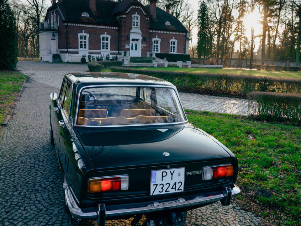 Image 33/78 de Alfa Romeo 1750 Berlina (1970)