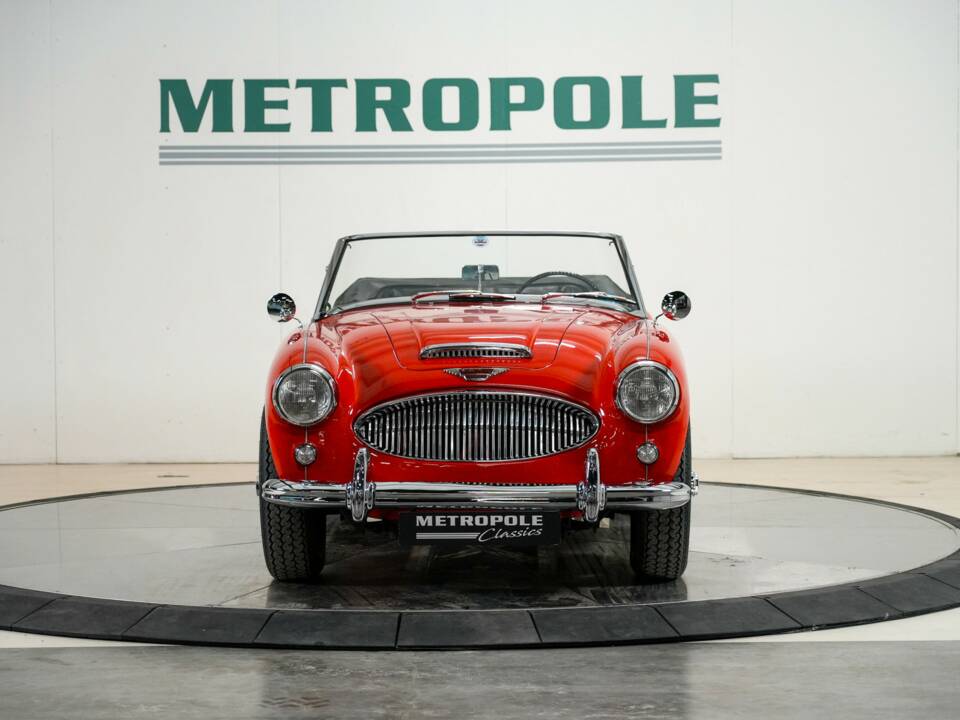 Image 9/50 of Austin-Healey 3000 Mk II (BJ7) (1964)