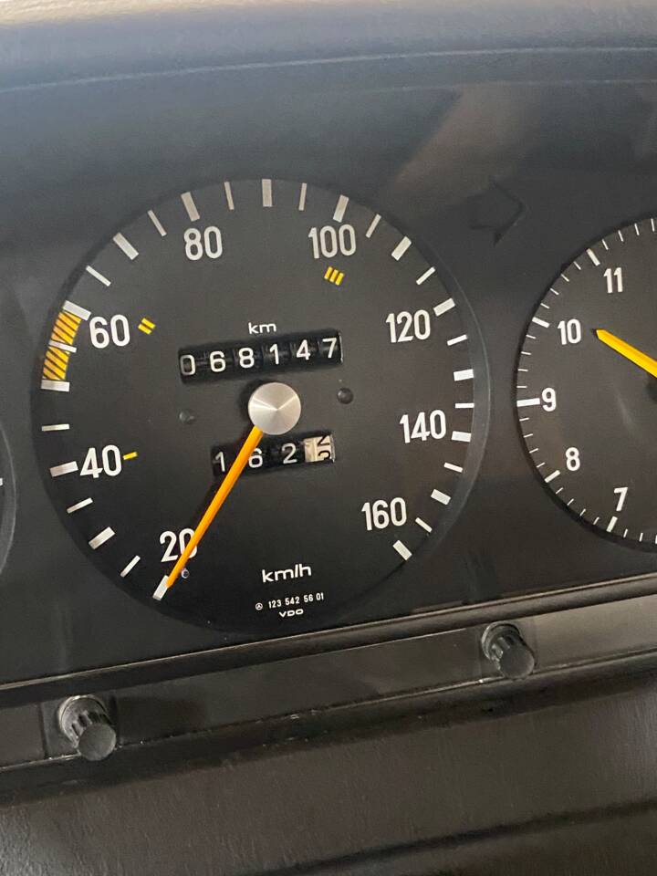 Immagine 91/91 di Mercedes-Benz 240 D (1981)