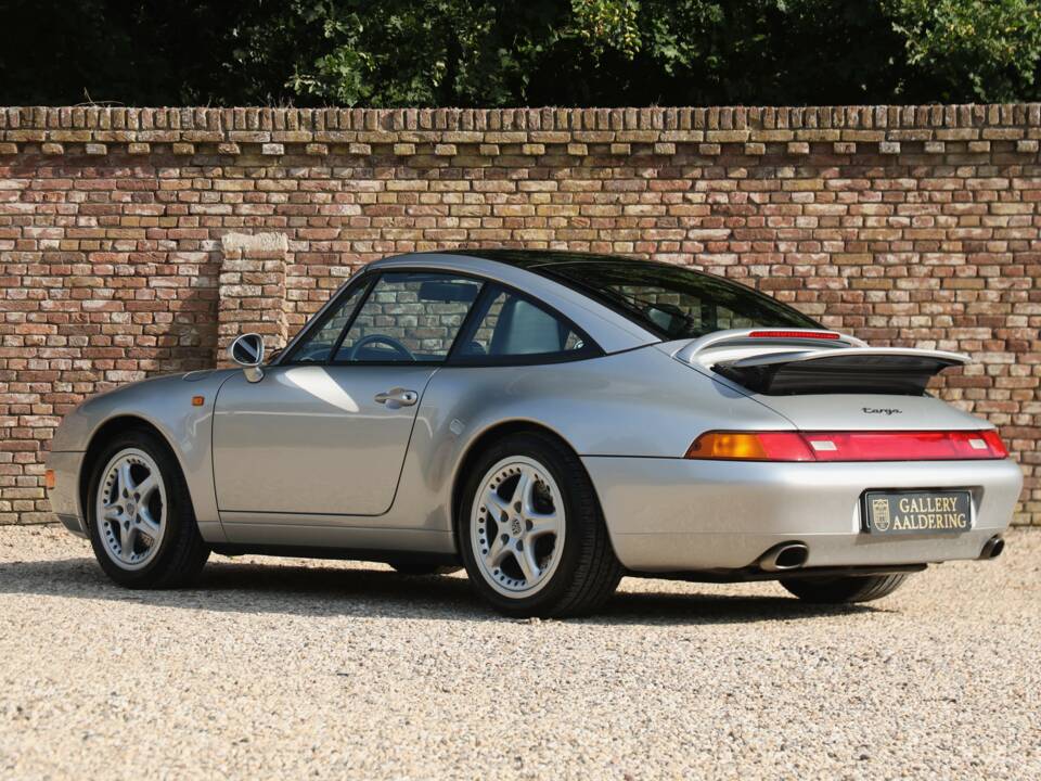 Imagen 43/50 de Porsche 911 Carrera (1996)