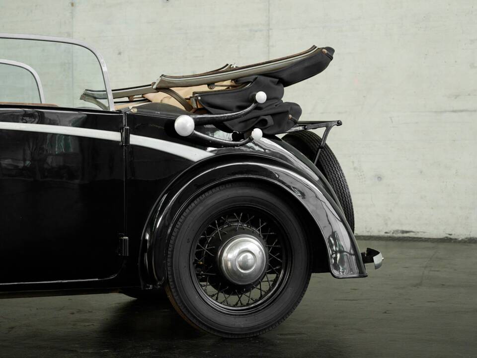 Bild 11/48 von DKW Front Luxus Sport (1937)