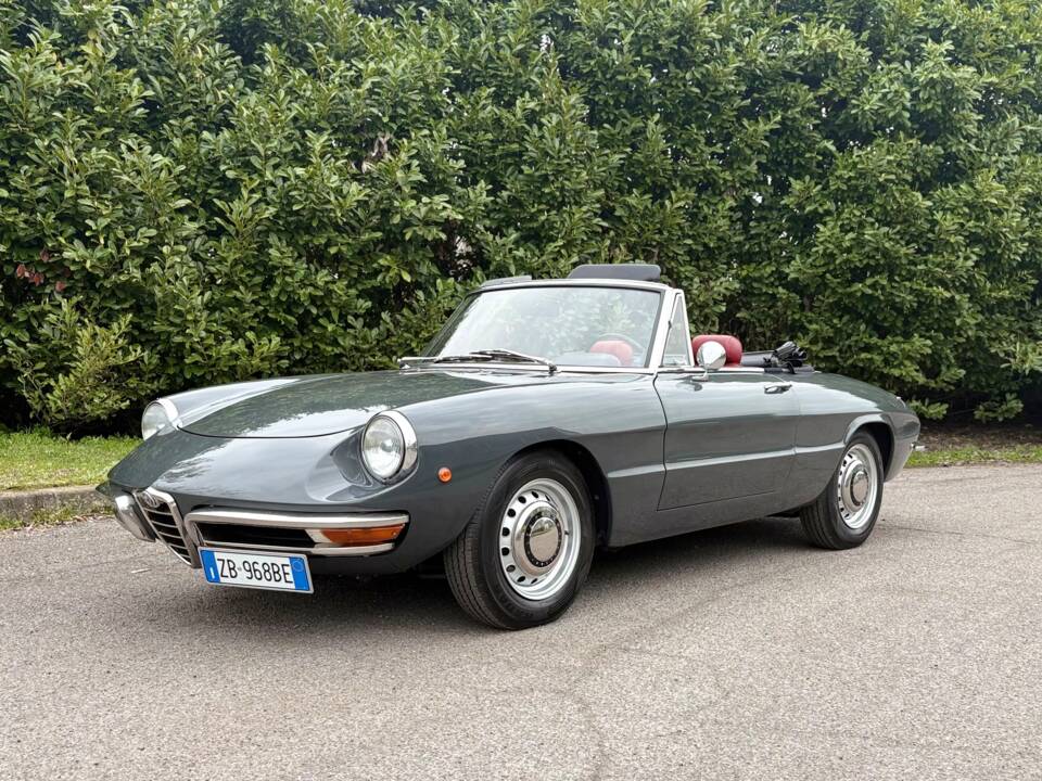 Afbeelding 1/32 van Alfa Romeo 1750 Spider Veloce (1969)