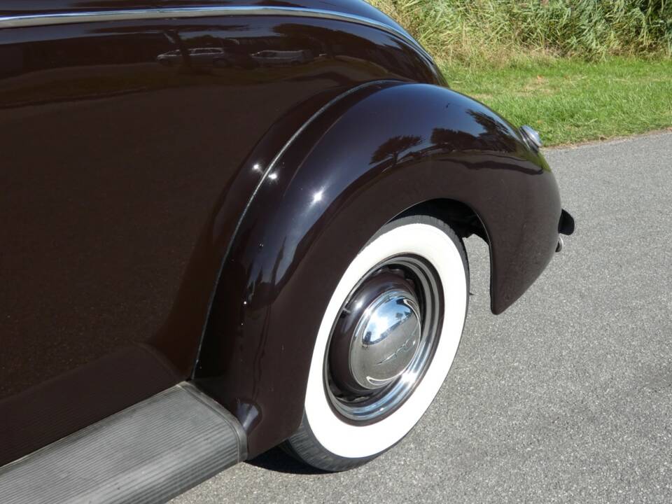 Image 19/52 de Ford V8 (1938)