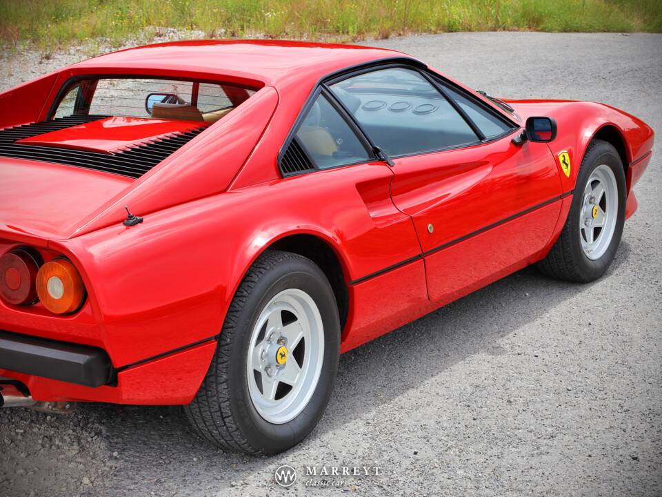 Bild 47/55 von Ferrari 308 GTBi (1981)