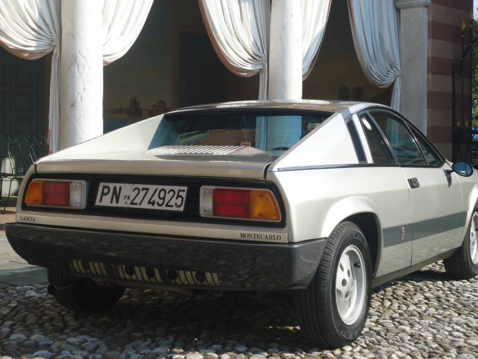 Image 15/50 of Lancia Beta Montecarlo (1976)