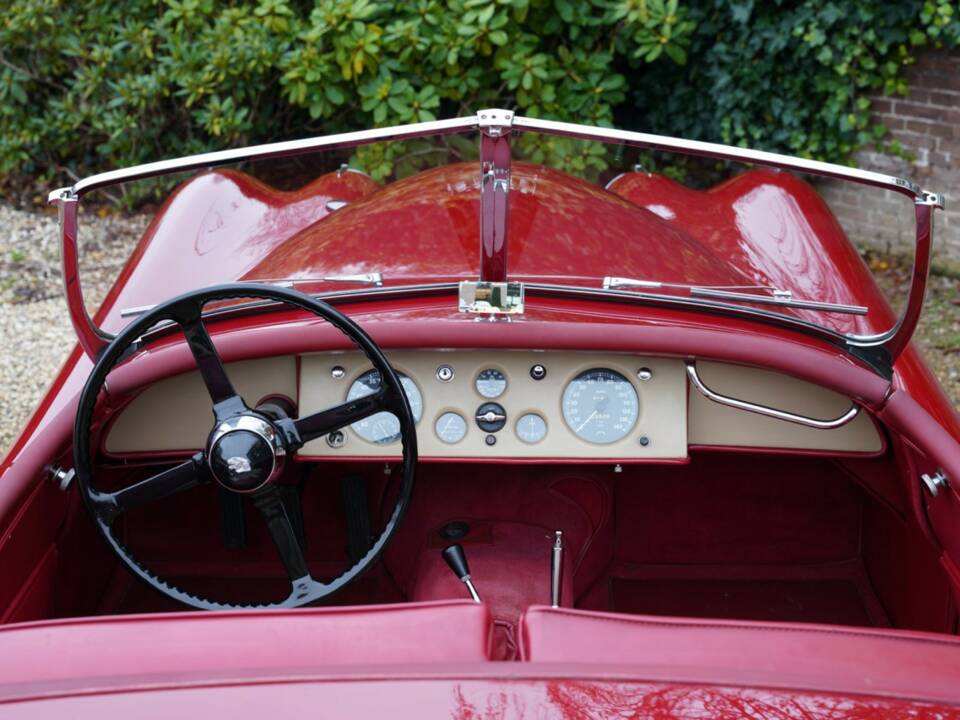 Bild 35/50 von Jaguar XK 120 OTS (Alu) (1949)