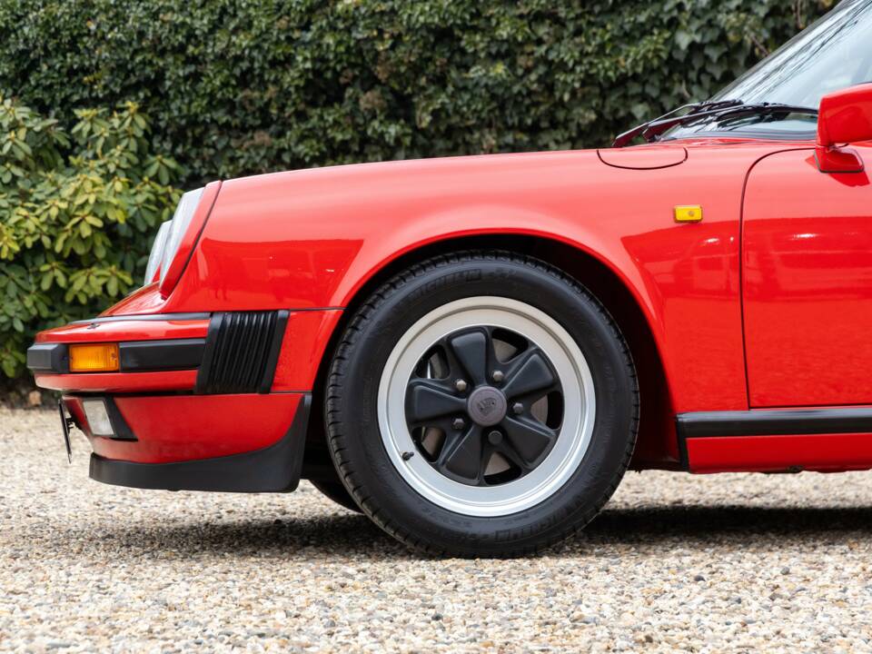 Bild 16/50 von Porsche 911 Carrera 3.2 (1988)