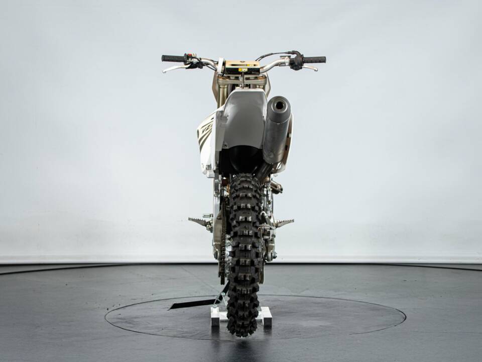 Image 3/50 de Yamaha DUMMY (2007)