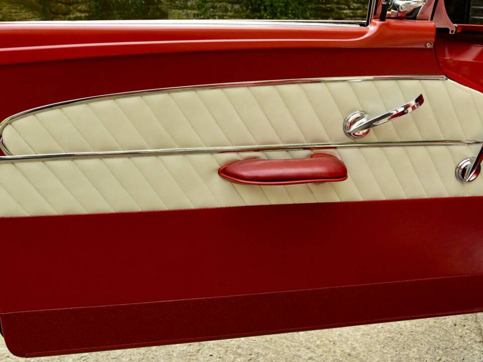 Immagine 29/50 di Ford Fairlane 500 Skyliner (1958)