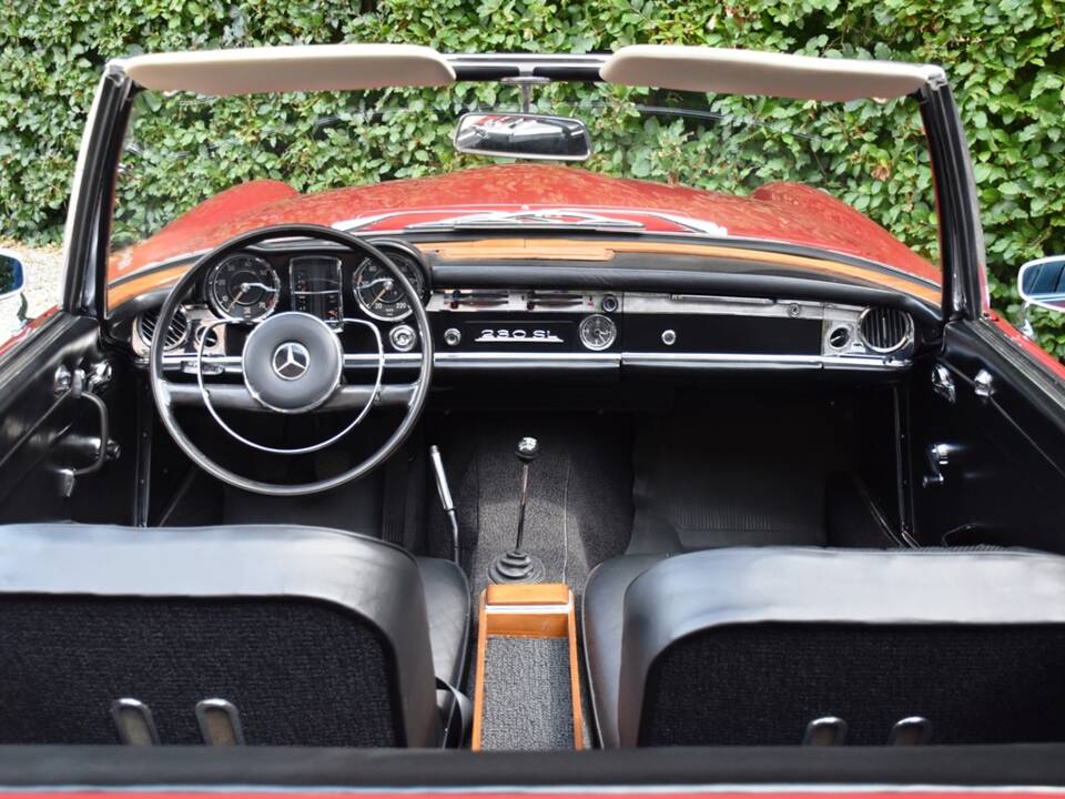 Image 24/45 of Mercedes-Benz 230 SL (1964)