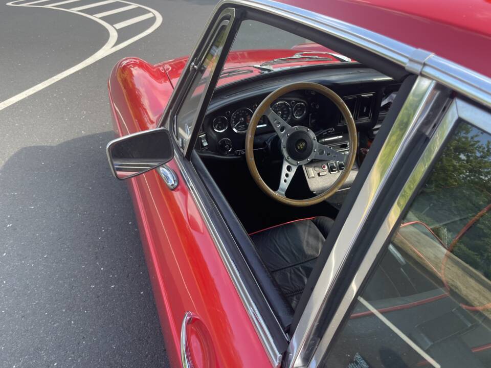 Image 5/13 de MG MGB GT (1976)